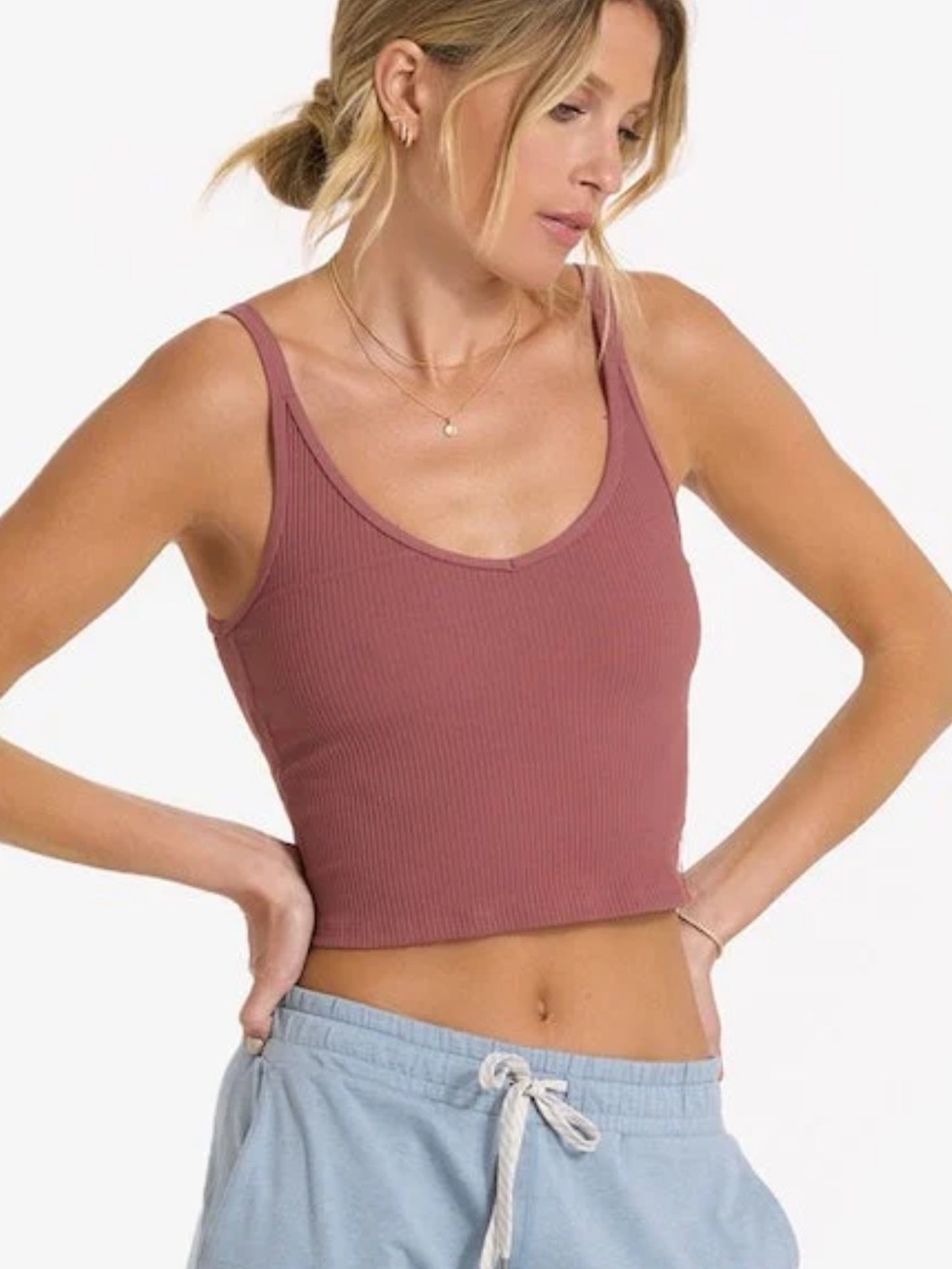 Vuori Ribbed Cropped Tank Top in Clay